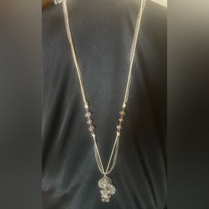 Beautiful Boutique Necklace! 3 charms hang from 2 Silver Chains & Cream Rope.